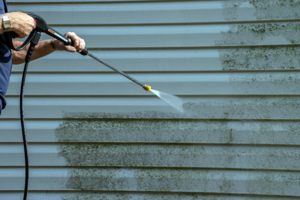 Best Animal Enclosure Cleaning  in Orida Ridge, FL